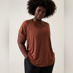 Athleta Stratus II Tee Women's Size XS Relaxed Fit Activewear Loungewear Workout